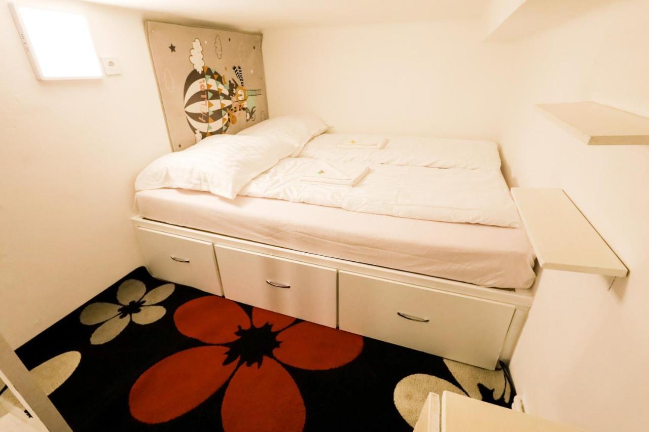 Accommodatie bij particulieren Center 5 Private For 19 People Boedapest