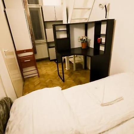Center Apartment 5 Private Room For 19 People Budapest Exterior photo
