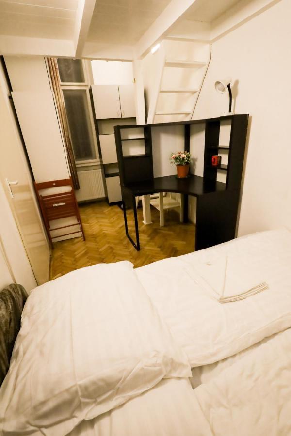Center 5 Private For 19 People Ubytování v soukromí *